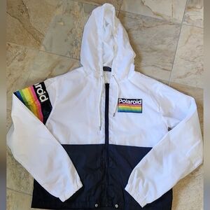 Medium size light weight windbreaker